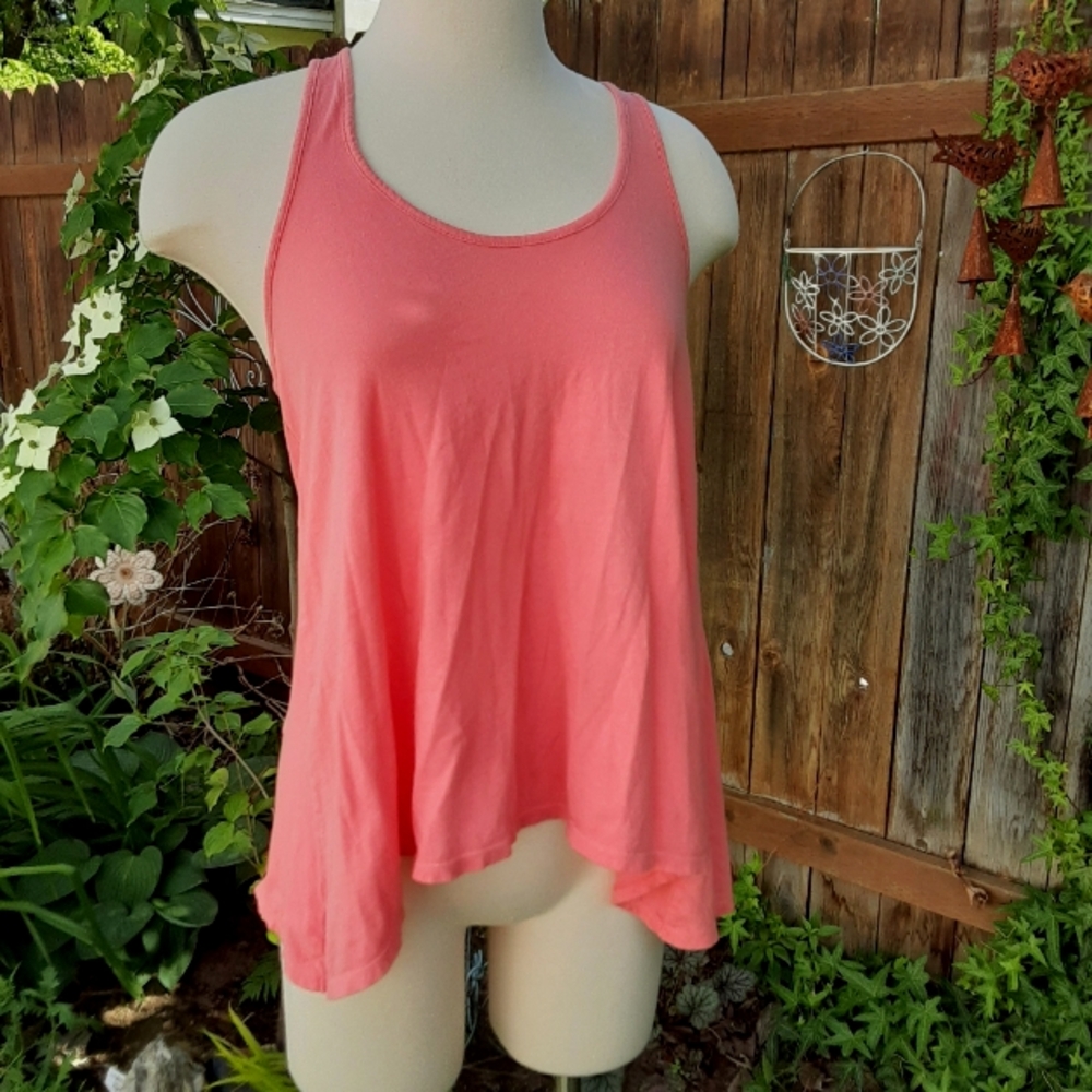 3/18 American Eagle Outfitters Coral Racerback tank top hi low EUC